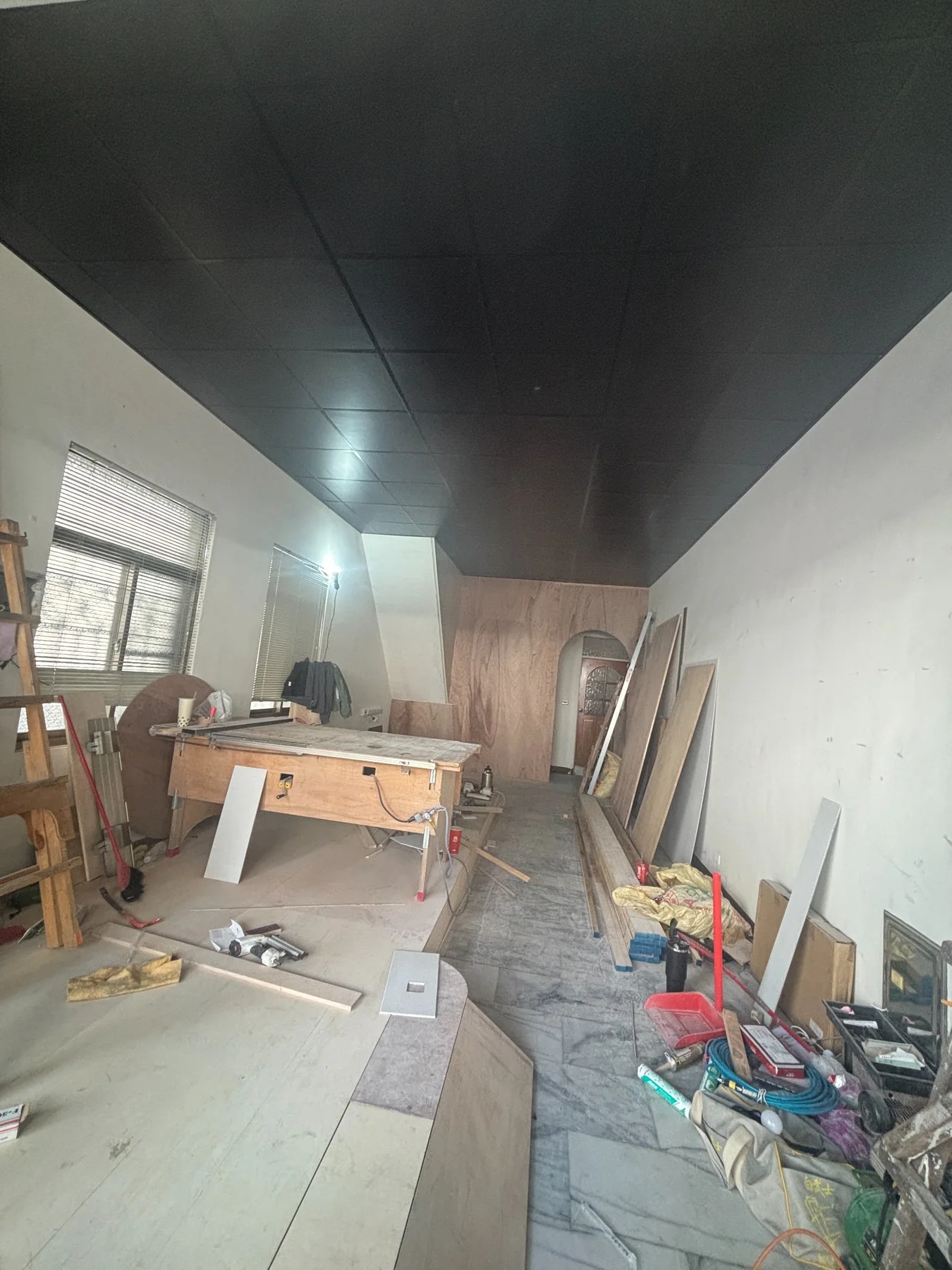 台南店面裝修木作與現場工程施工
